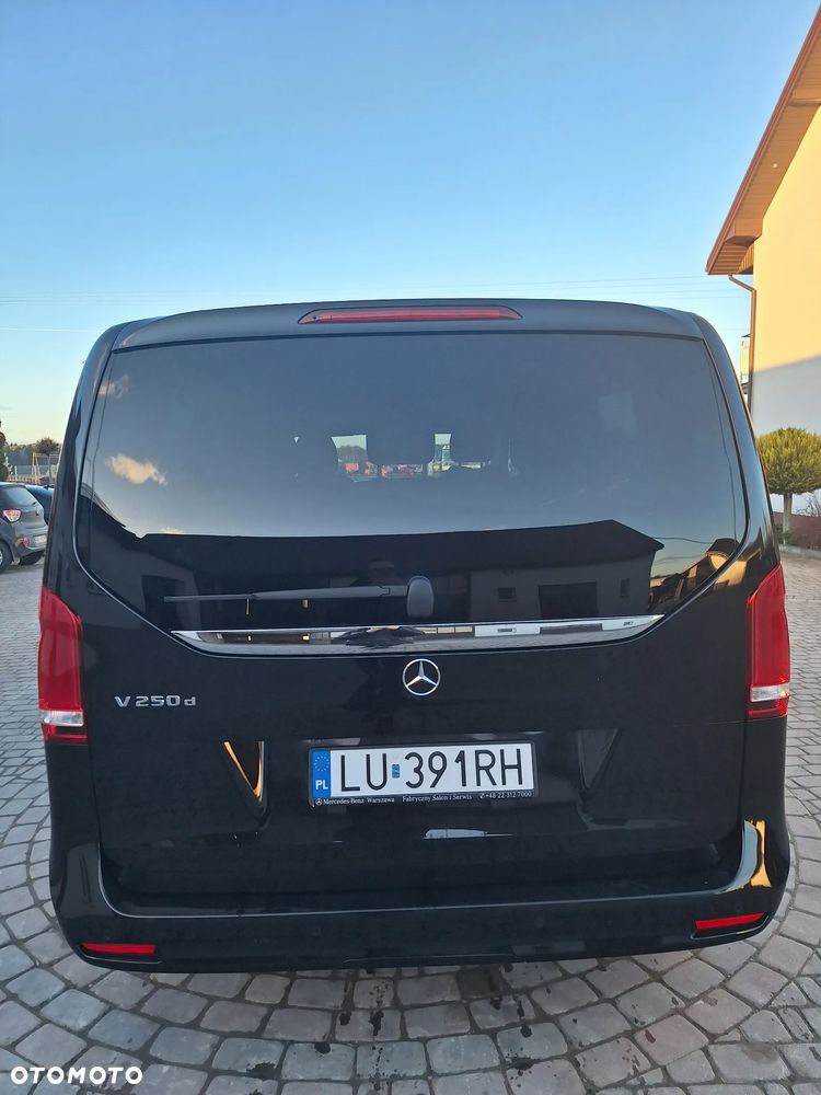 Mercedes-Benz Klasa V - 7