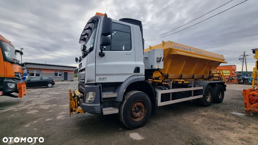 DAF CF 330 - 2