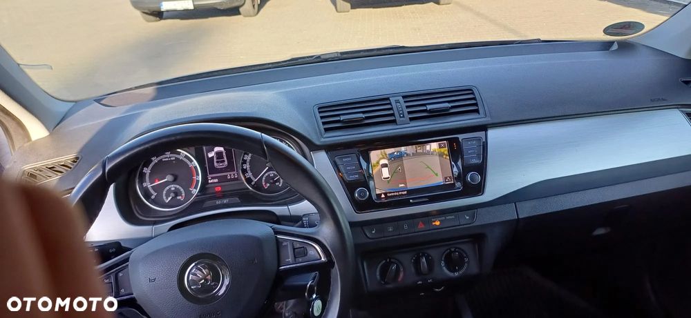 Skoda Fabia - 8