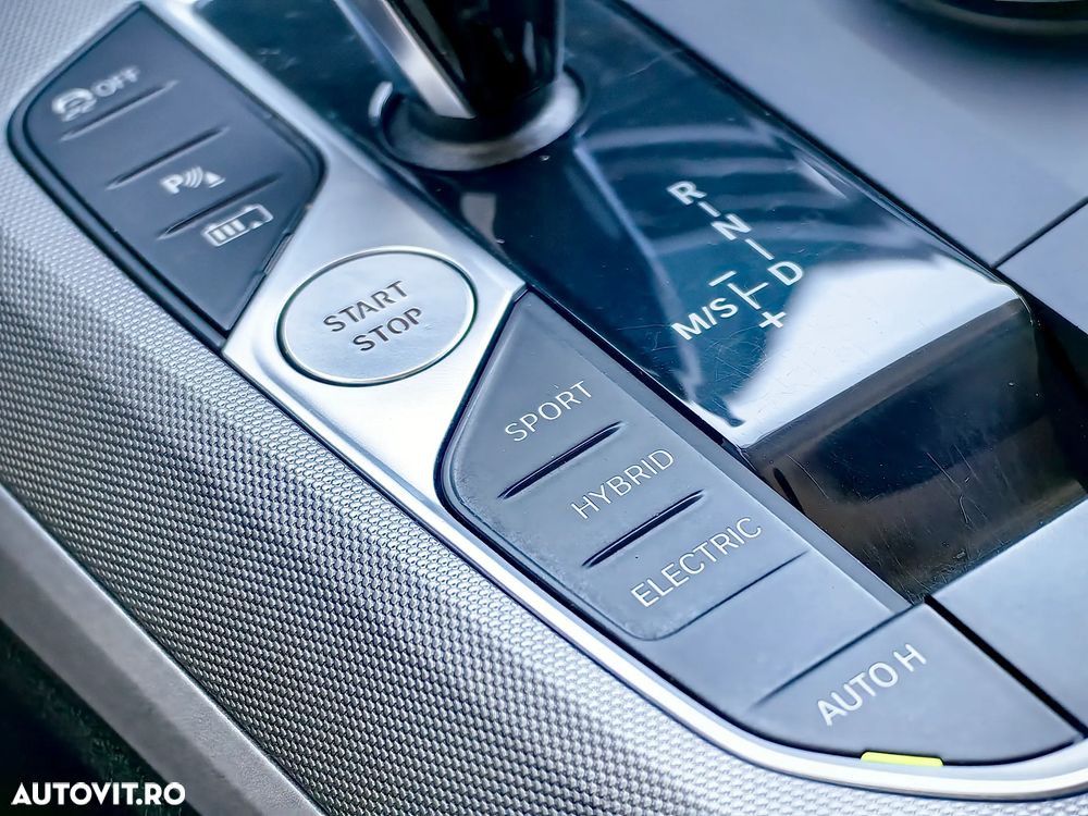 BMW Seria 3 320e AT PHEV - 23