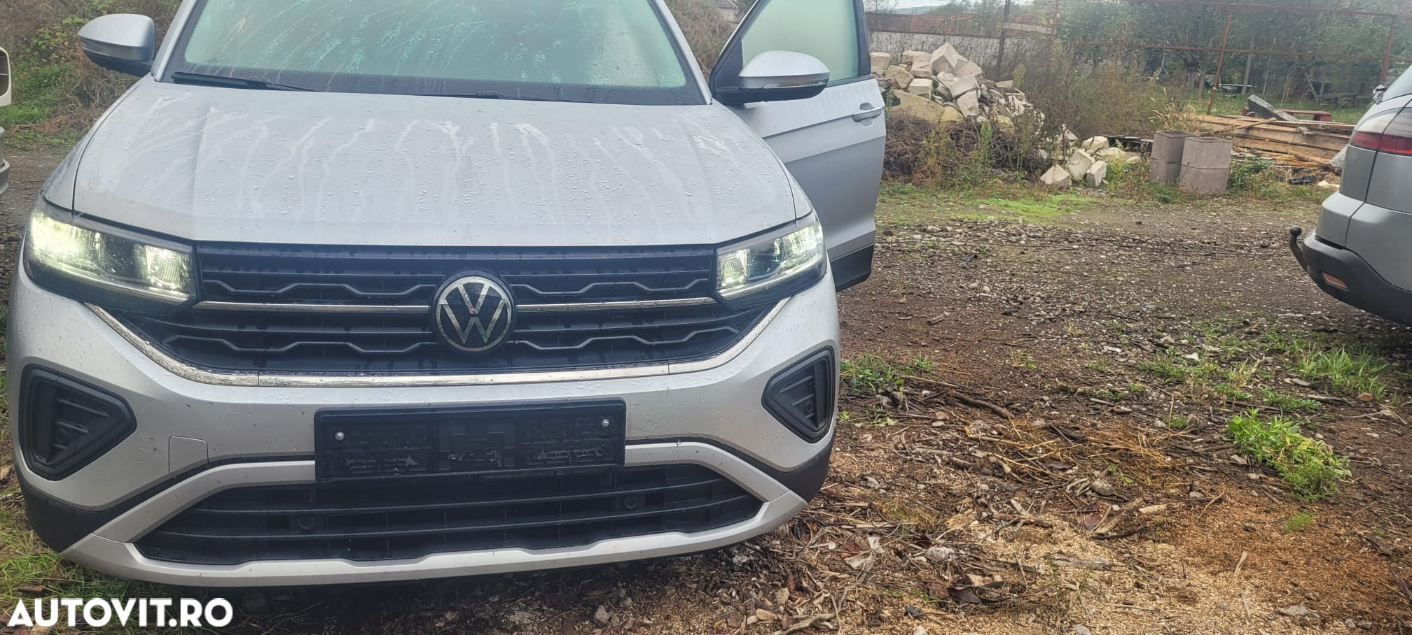 Dezmembrez Volkswagen t cross - 3