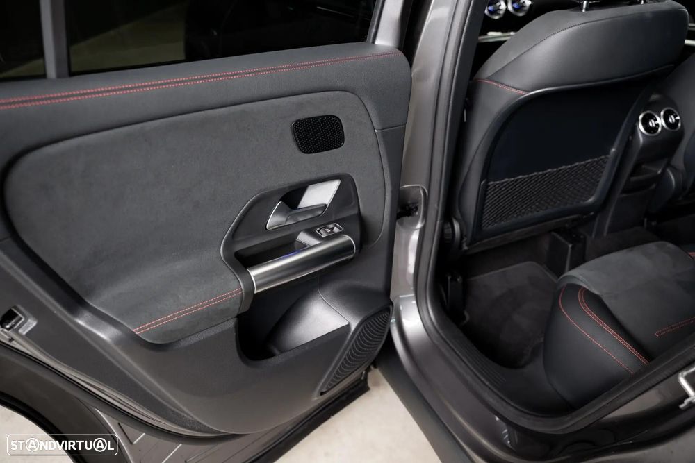 Mercedes-Benz GLA 250 e AMG Line - 46