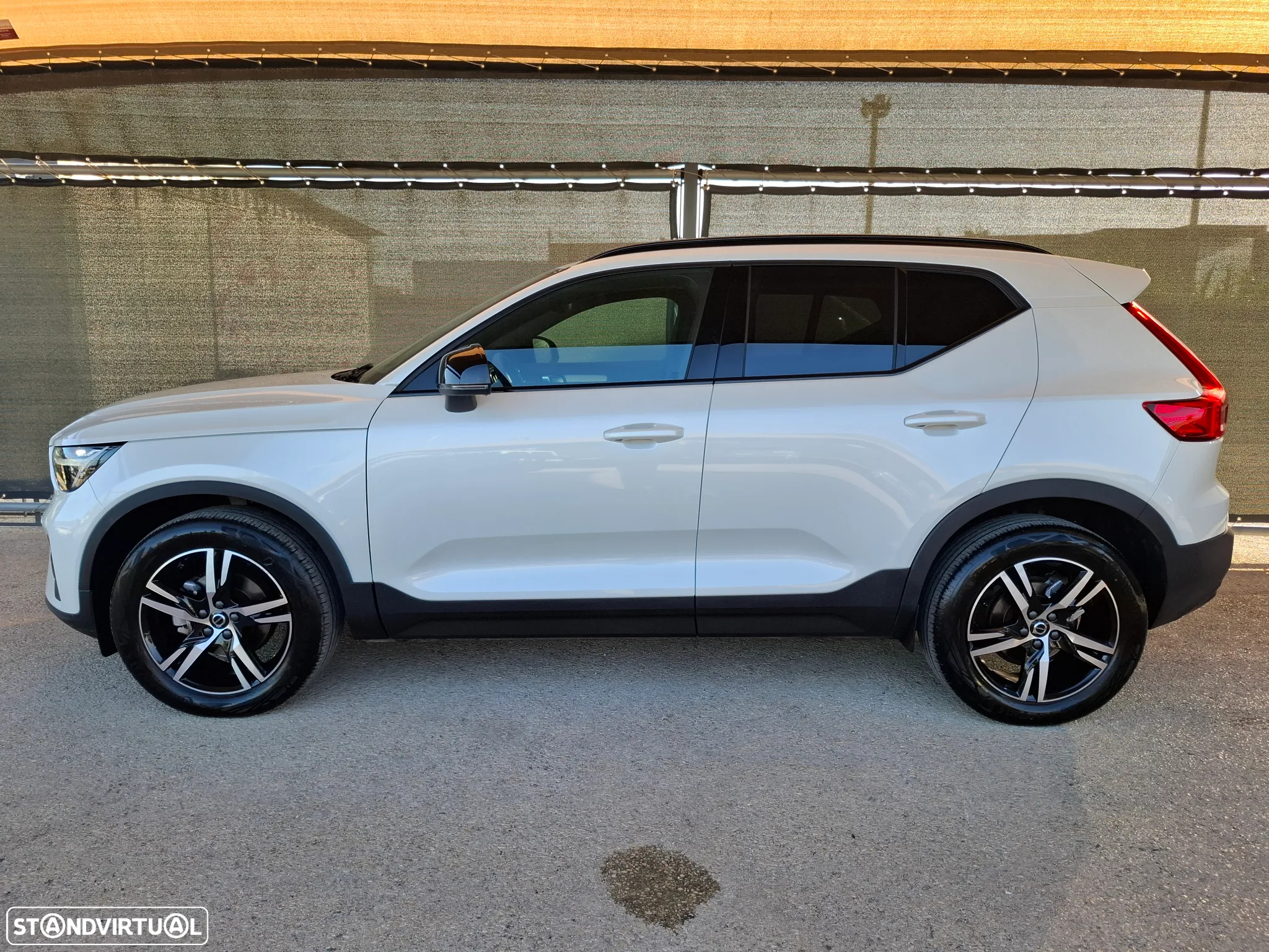 Volvo XC 40 1.5 T2 Plus Dark Auto - 7