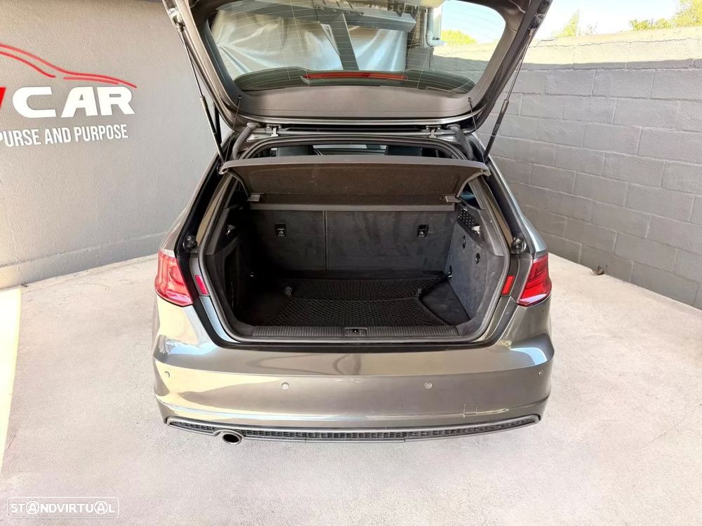 Audi A3 Sportback 1.6 TDI S-line S tronic — fotografia 9