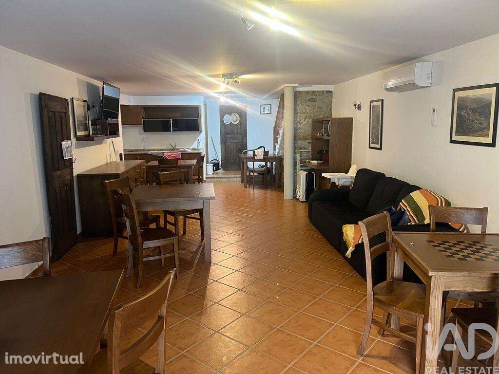 Casa / Villa T4 em Carvalhais e Candal de 275,00 m2 - Grande imagem: 4/18