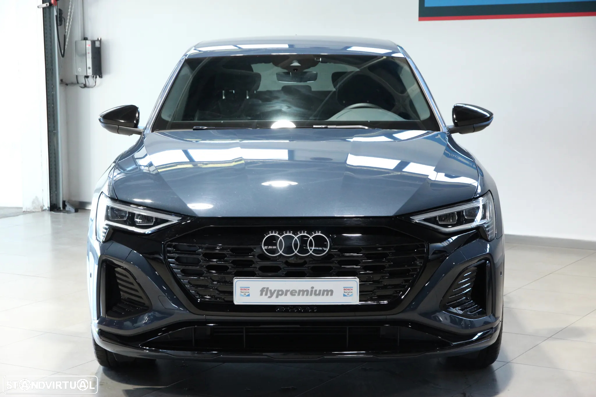 Audi Q8 e-Tron 50 quattro S line - 3