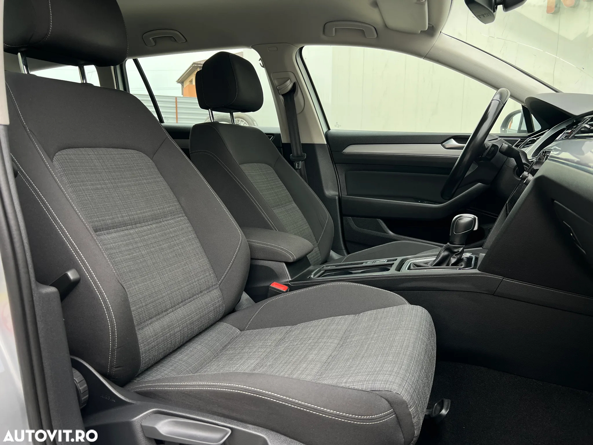 Volkswagen Passat - 9