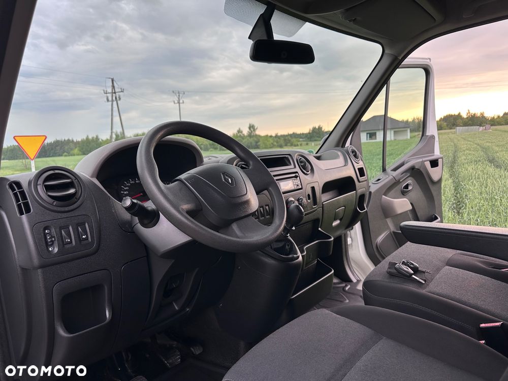Renault Master - 32