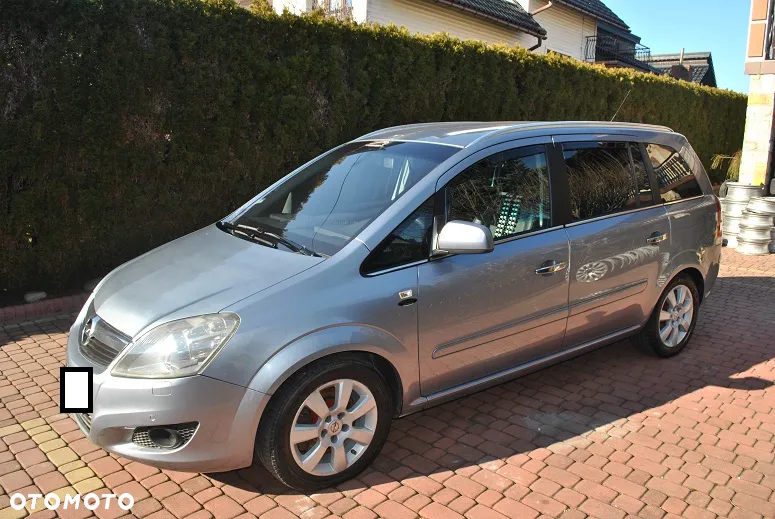 Opel Zafira - 8