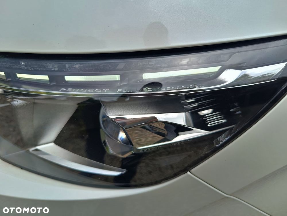 Peugeot 3008 2.0 BlueHDi Active S&S - 11