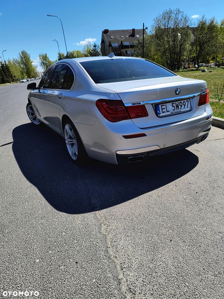BMW Seria 7 750i xDrive - 7