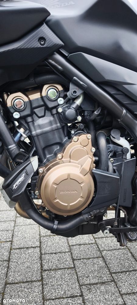 Honda CB - 8