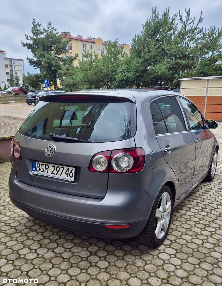 Volkswagen Golf Plus - 8