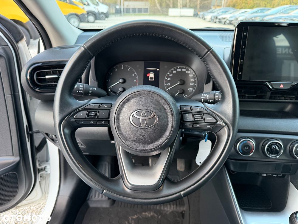 Toyota Yaris 1.5 Comfort - 21