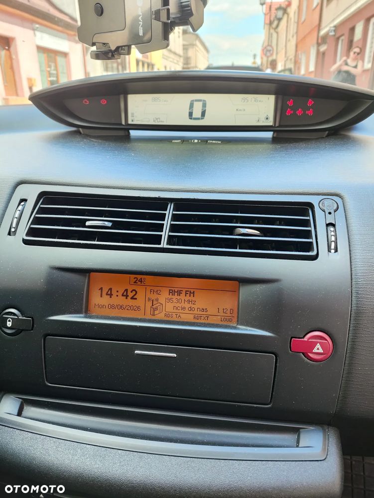 Citroën C4 1.6 16V Impress - 12