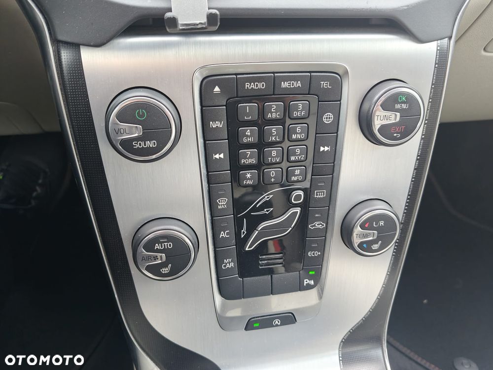 Volvo V40 D3 Drive-E Ocean Race - 13