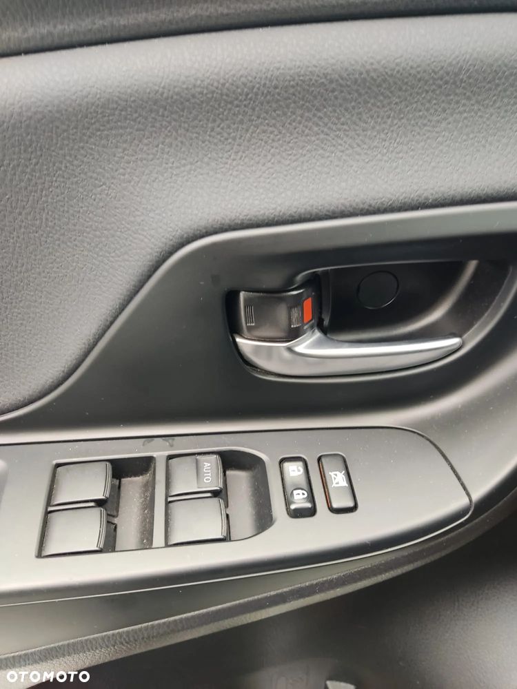 Toyota Yaris 1.5 Selection - 19