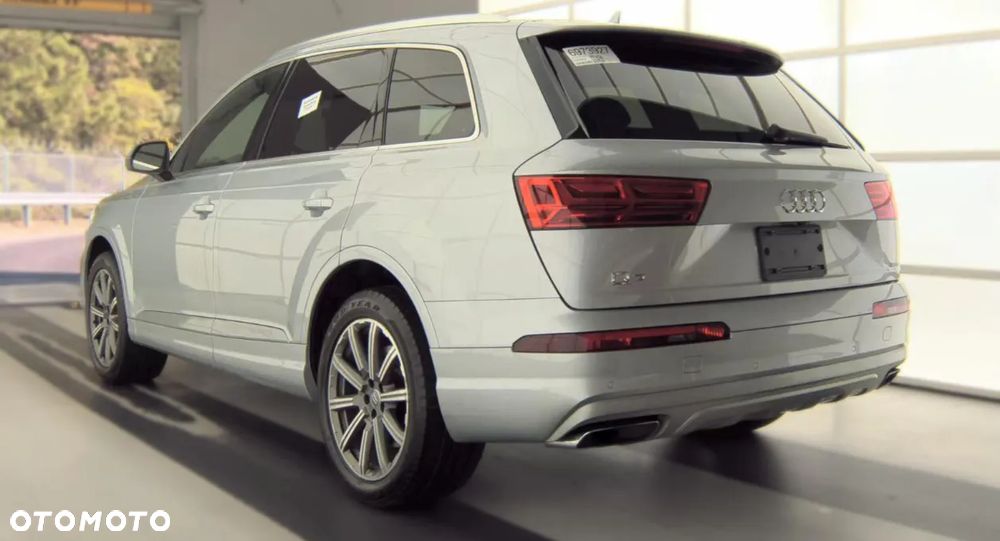 Audi Q7 - 6