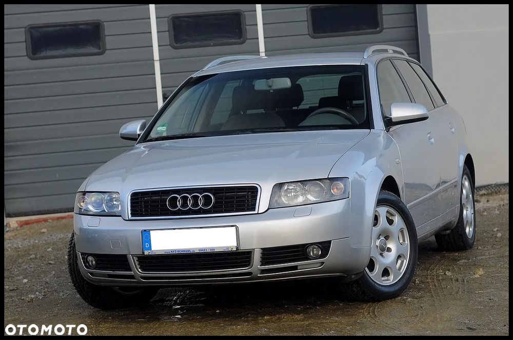 Audi A4 Avant - 1