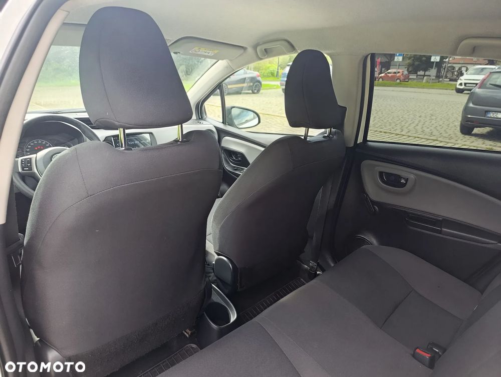 Toyota Yaris 1.0 Premium - 15