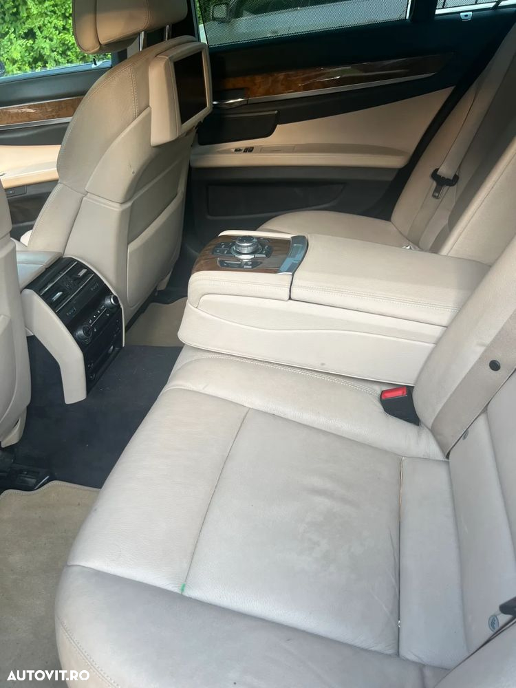 BMW Seria 7 730d Aut. - 10