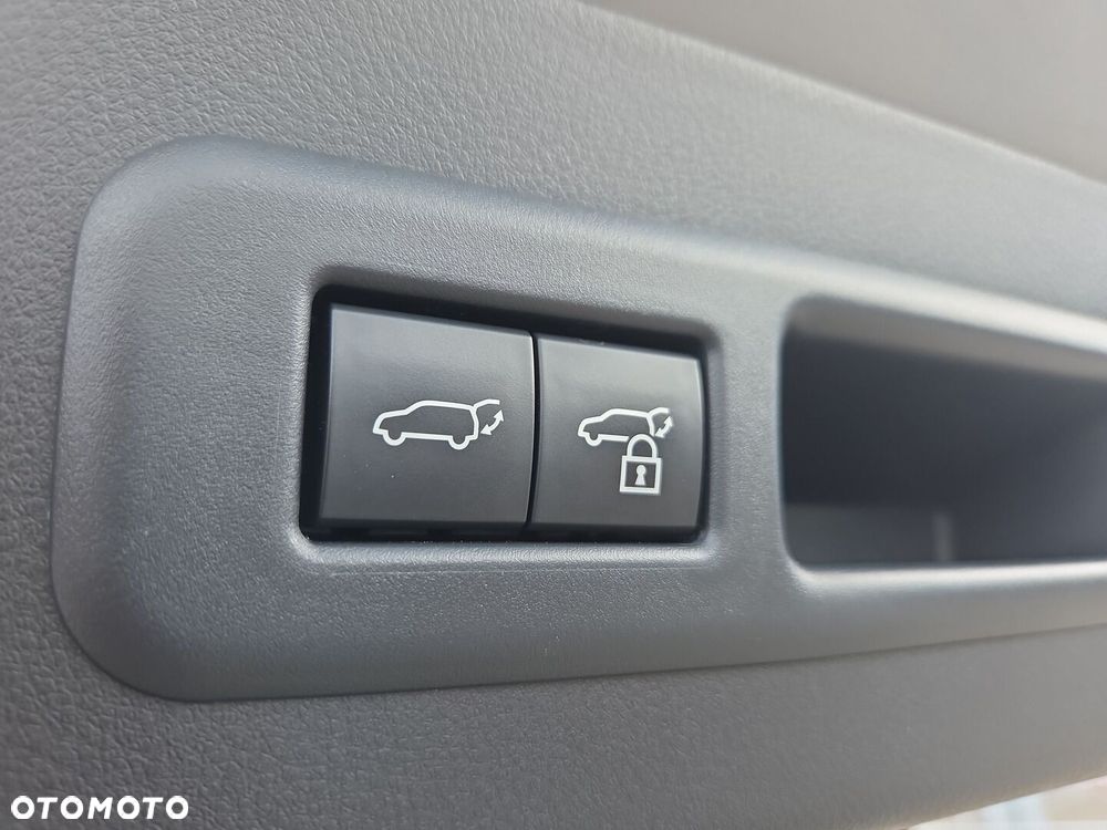 Lexus LBX 1.5 Hybrid Emotion - 14