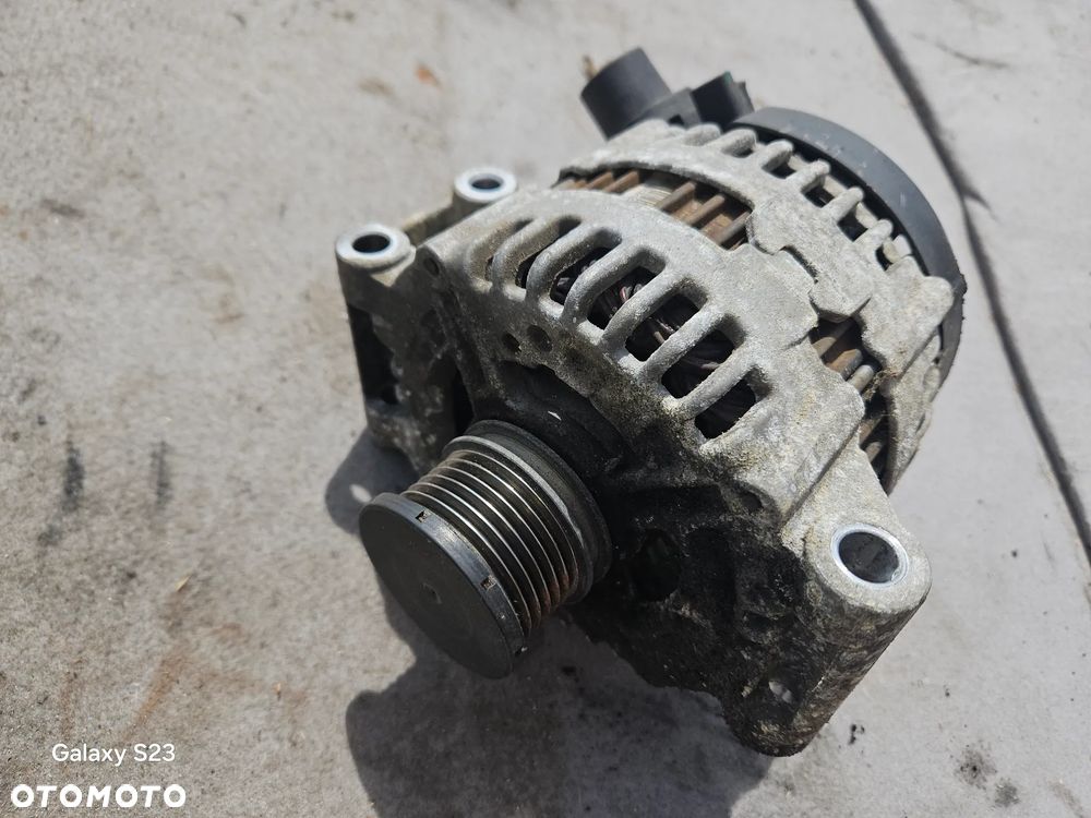 Alternator Peugeot 5008 I 1,6 16V 88kW 120KM 2010r Bosch - 2