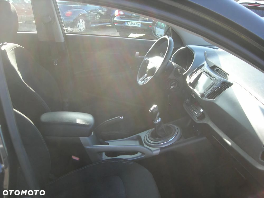 Kia Sportage ver-1-7-crdi-2wd-edition-7 - 21