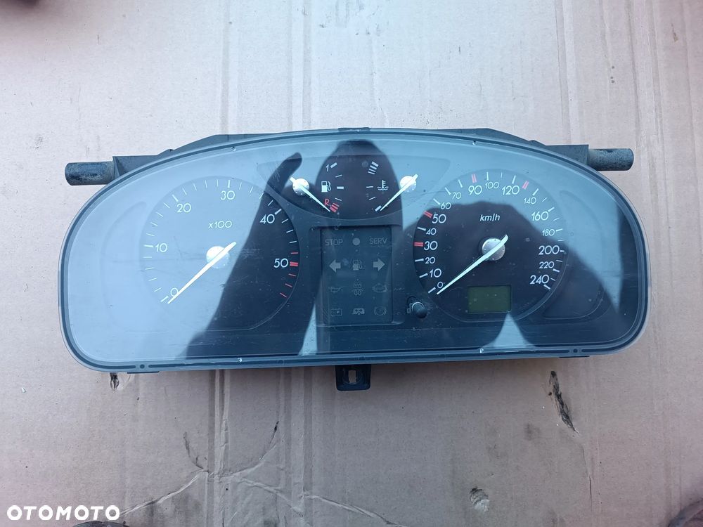 RENAULT LAGUNA II 1.9 DCI 2.2DCI LICZNIK ZEGARY 8200218863 - 1