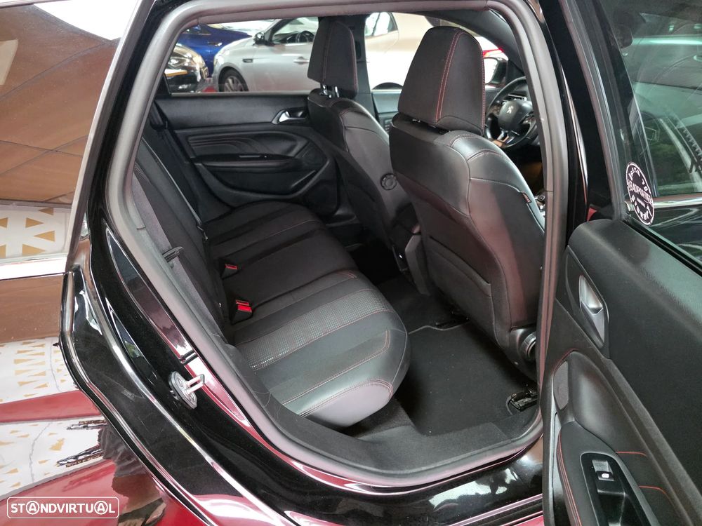 Peugeot 308 SW 1.5 BlueHDi GT Line EAT8 - 36