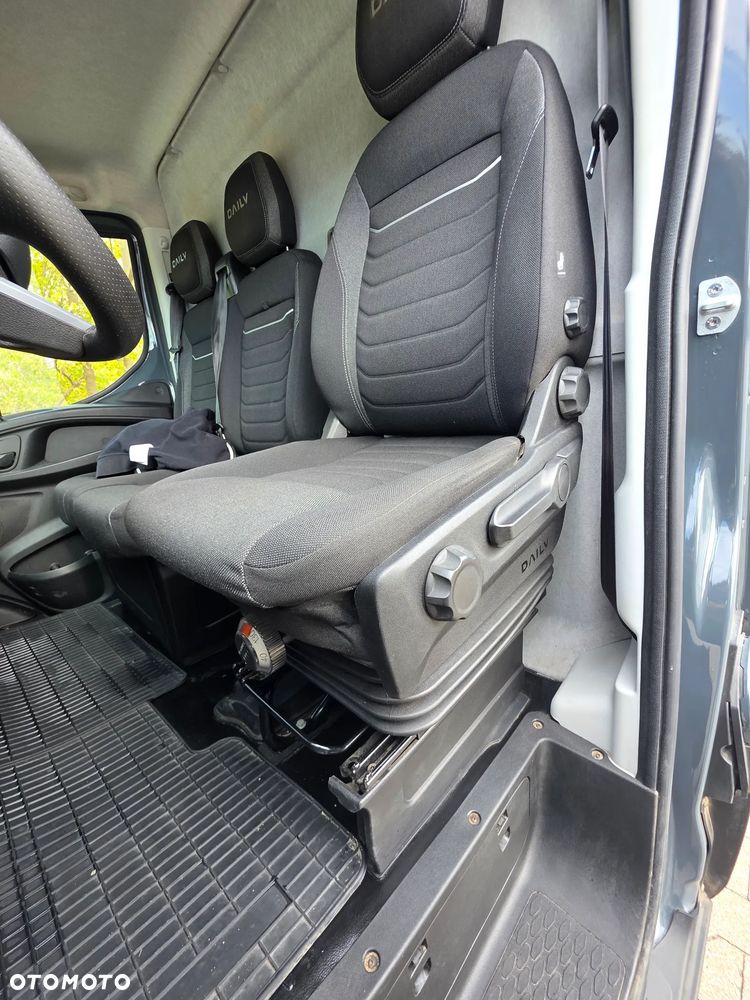 Iveco Daily 35S18 - 17