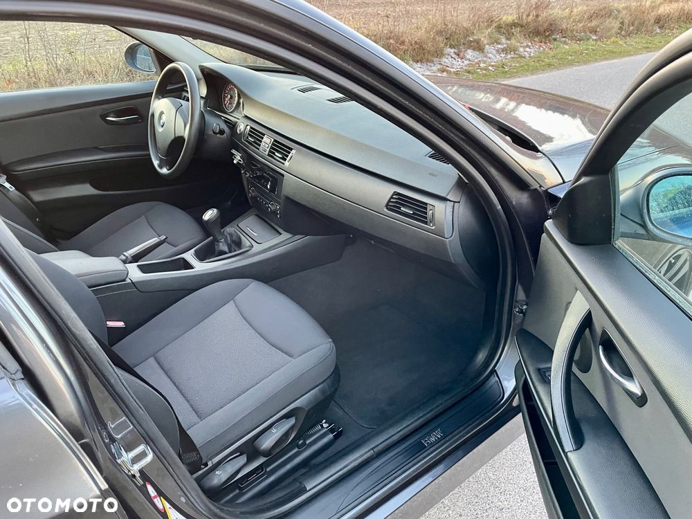 BMW Seria 3 - 13