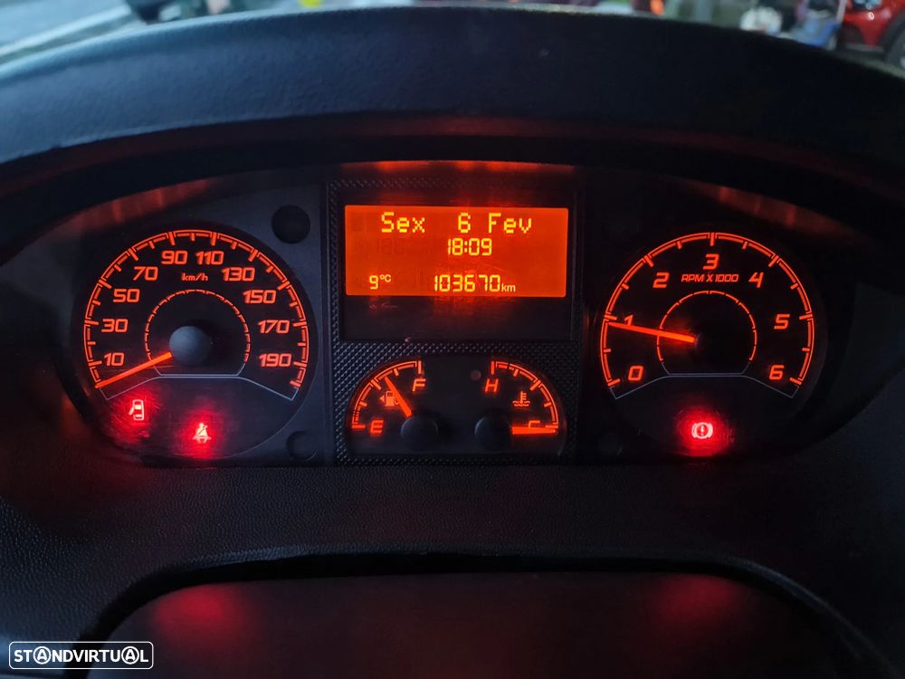 Peugeot BOXER PRO 7 LUG - 130CV - Ac / Gps / IVA dedutível - 26