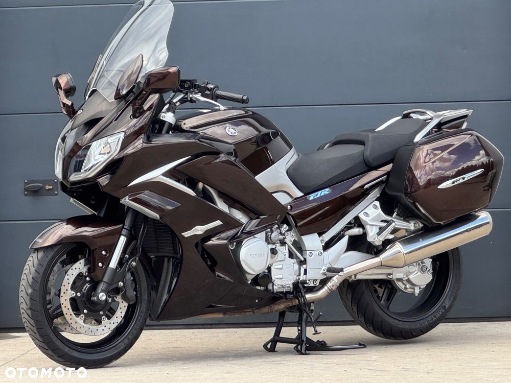 Yamaha FJR - 23
