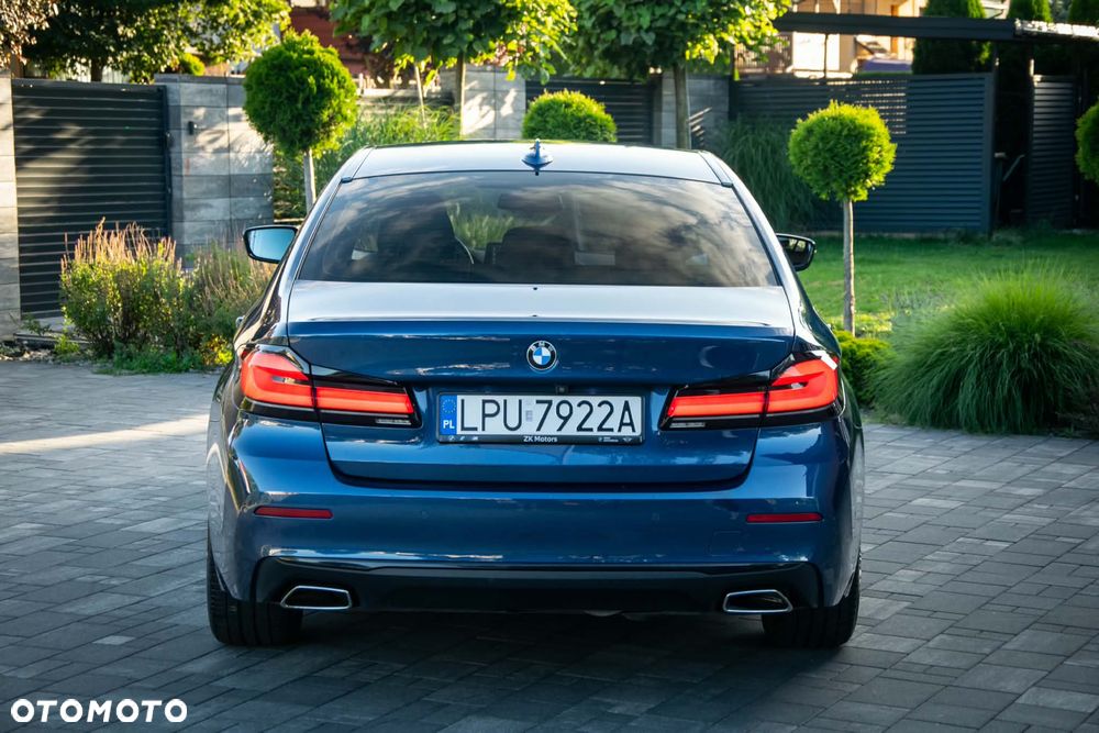 BMW Seria 5 2021 photo 4