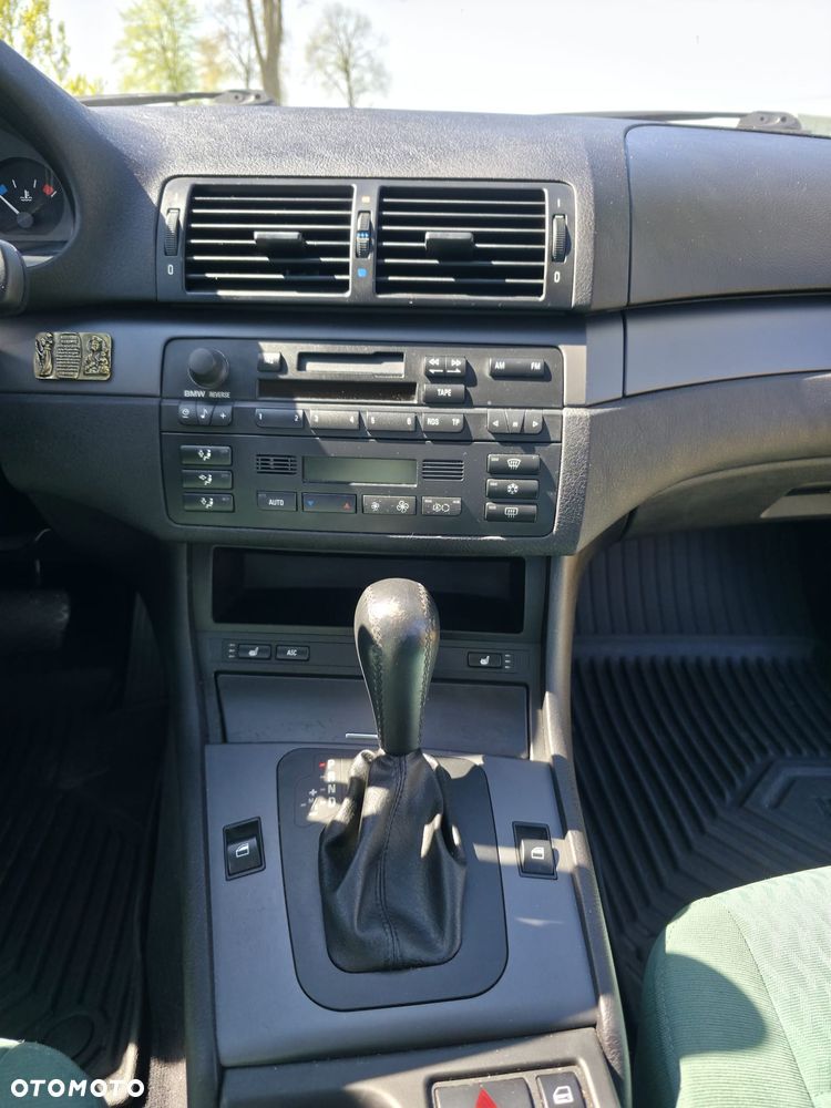 BMW Seria 3 - 16