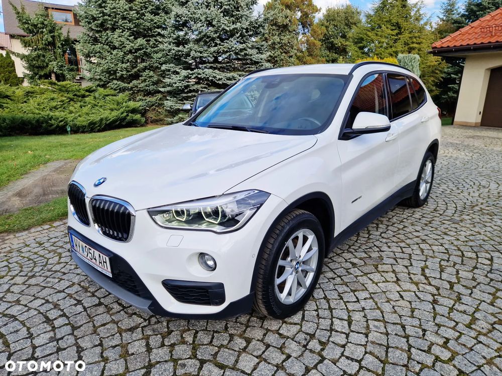 BMW X1 sDrive18i Sport Line - 1