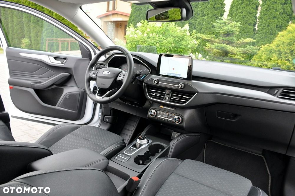 Ford Focus - 25