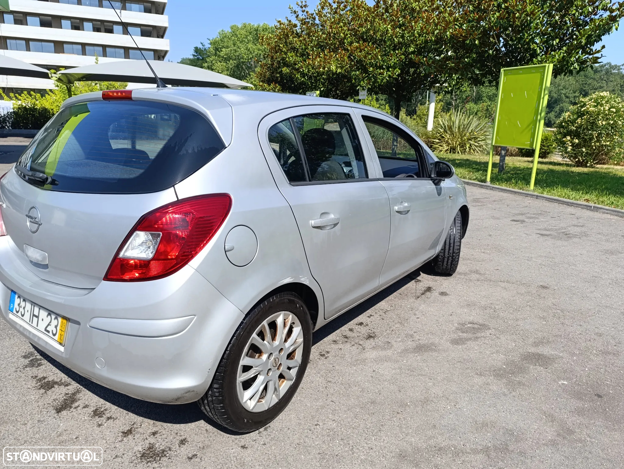 Opel Corsa 1.2 Enjoy - 5