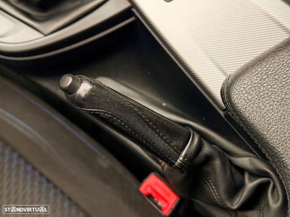 BMW 320 d Pack M - 39