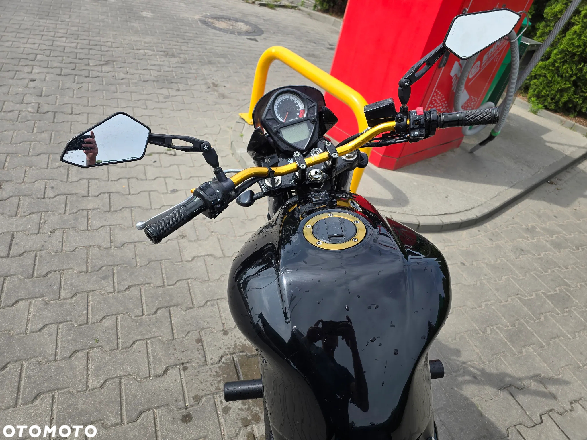 Suzuki SV - 4