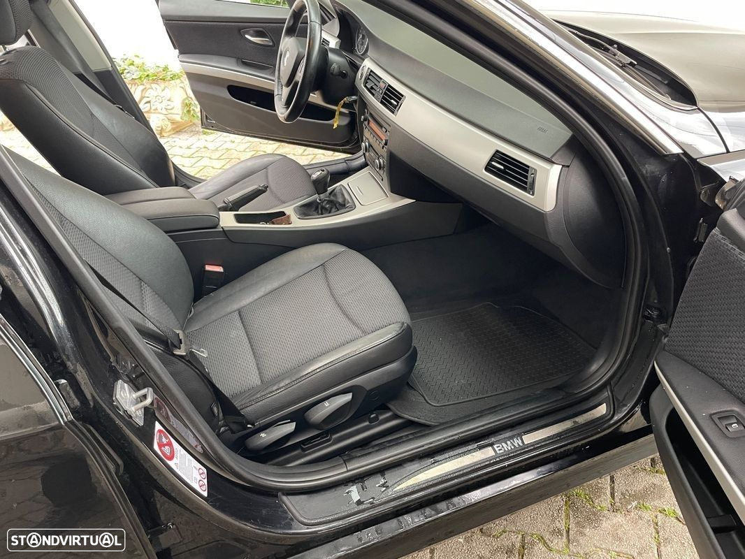 BMW 2000 - 19
