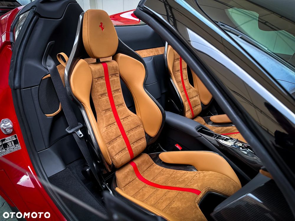Ferrari SF90 Spider - 32
