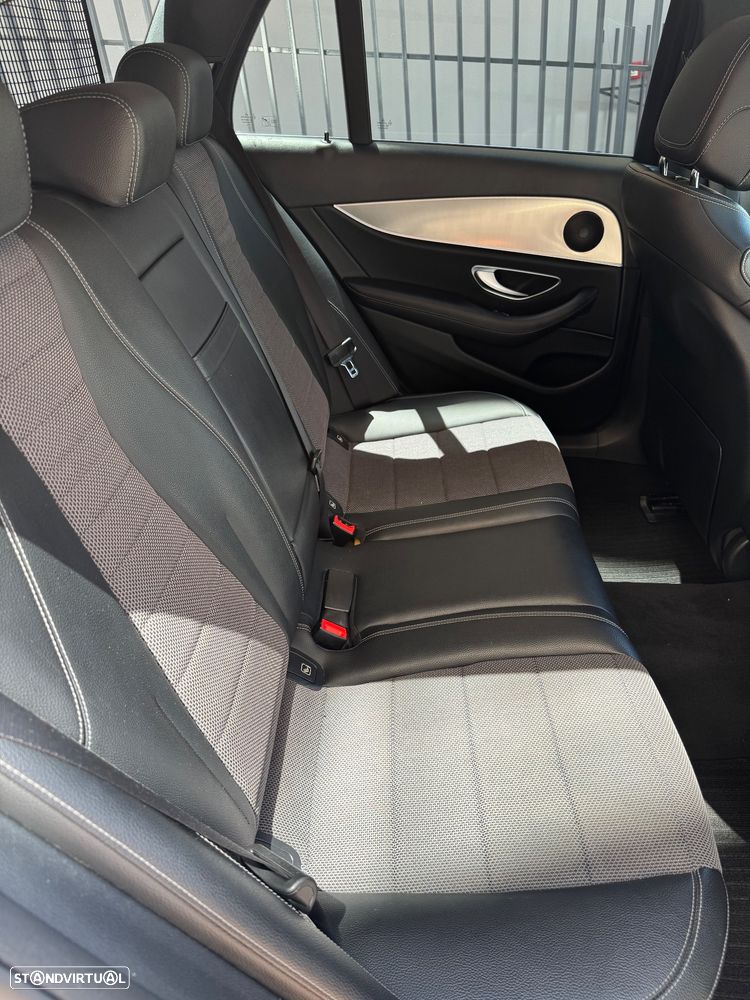 Mercedes-Benz E 220 d 9G-TRONIC Exclusive - 13