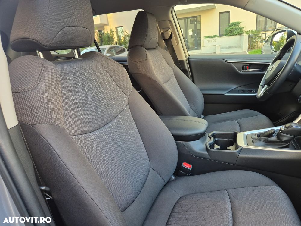 Toyota RAV4 2.5 Hybrid VVT-iE 4x2 Dynamic - 28