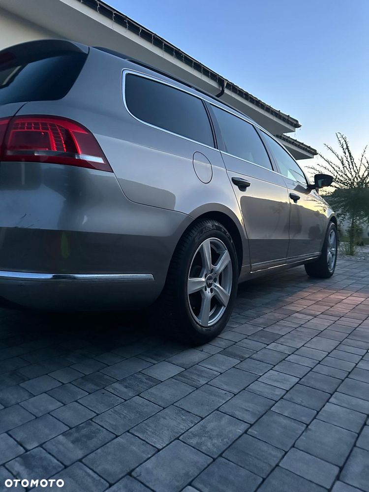 Volkswagen Passat 1.6 TDI BlueMotion Technology Comfortline - 18