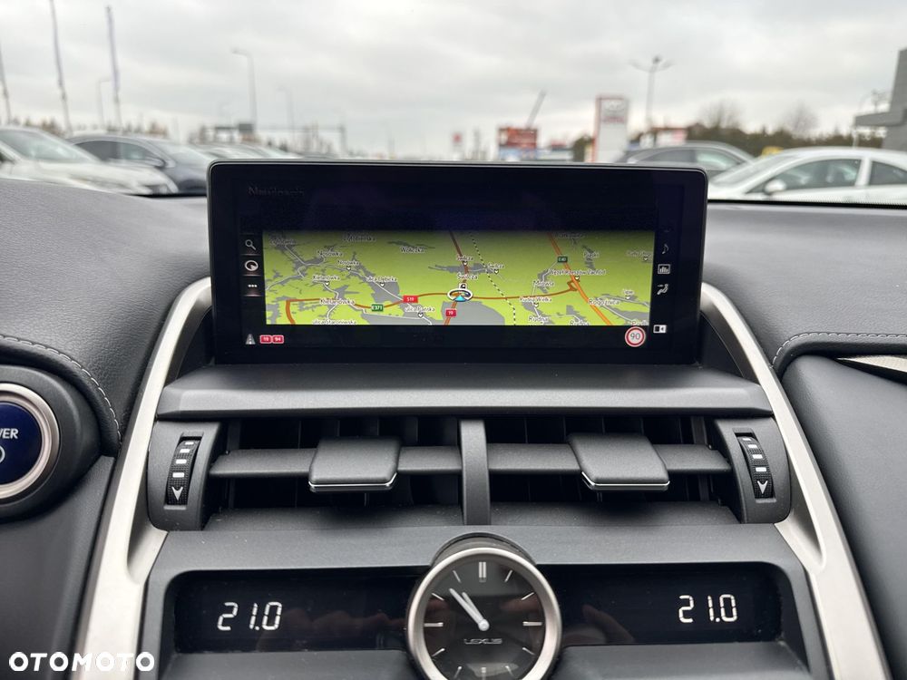 Lexus NX 300h F Impression AWD - 18