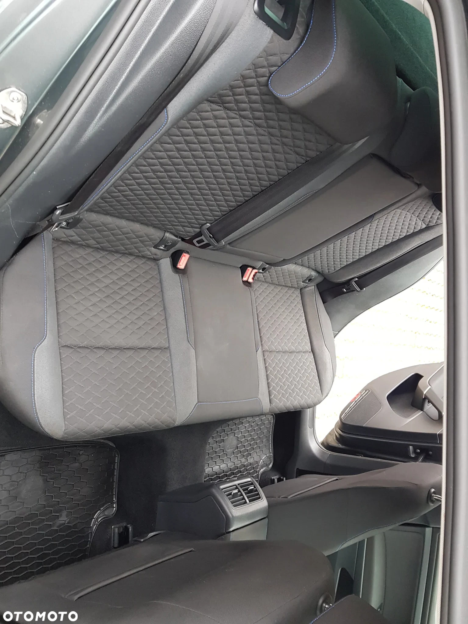 Volkswagen Golf 1.0 TSI BlueMotion Comfortline - 29
