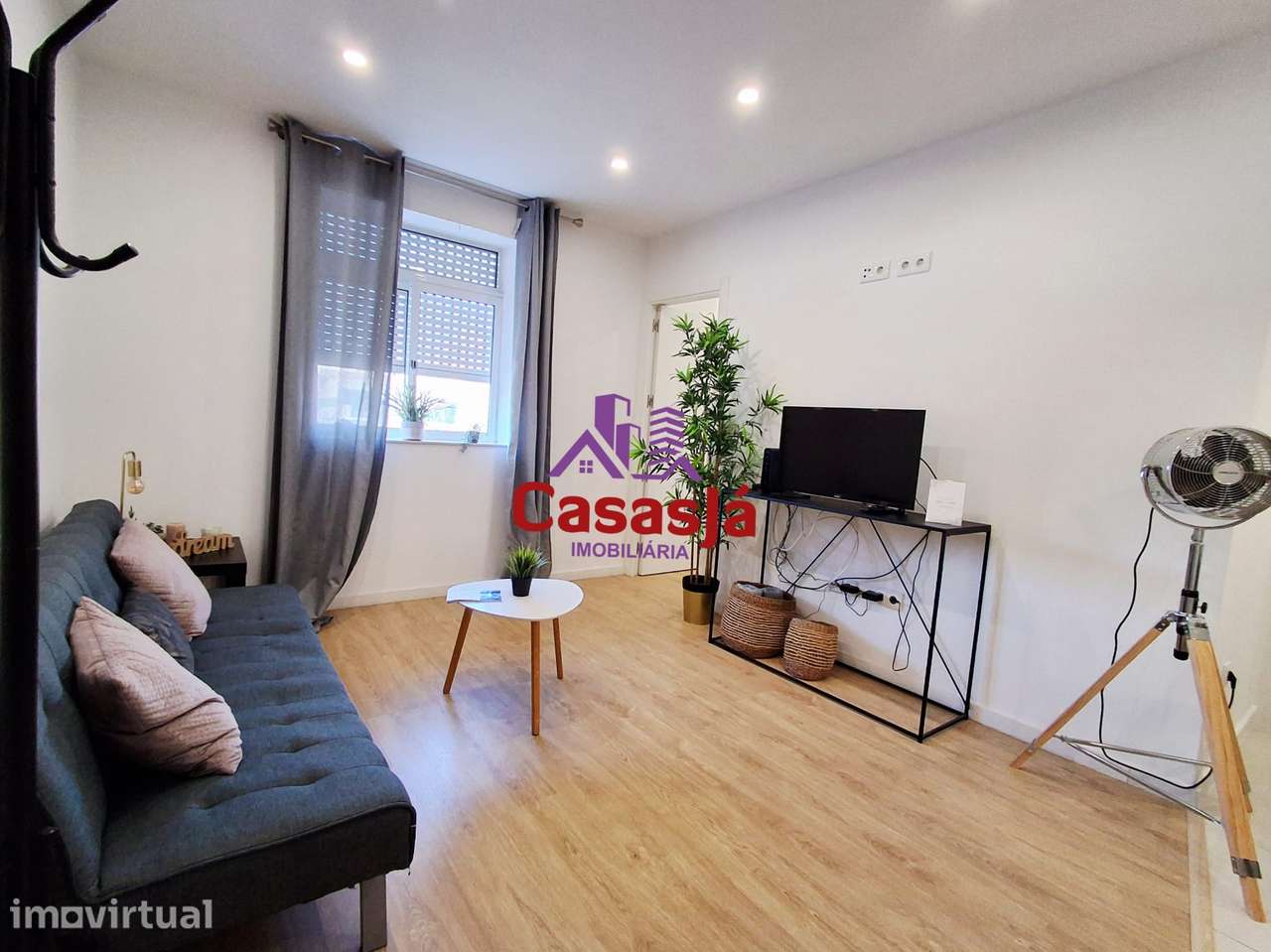 Apartamento T1 Centro - Porto para arrendamento ou venda - Grande imagem: 2/6