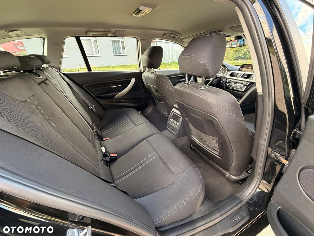 BMW Seria 3 318d - 27